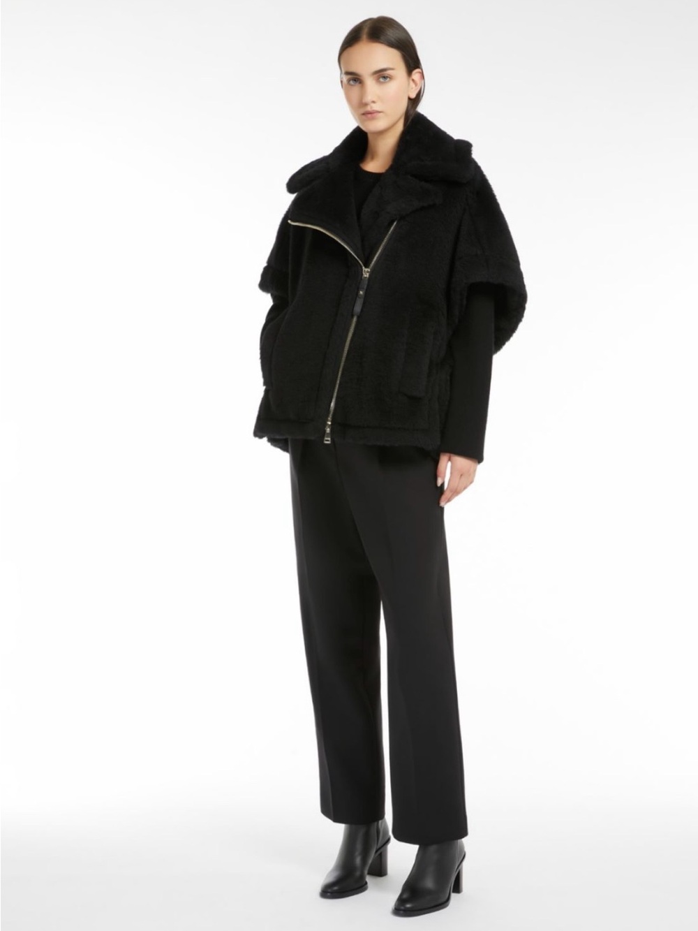 MaxMara Black Teddy Shearling Zip Jacket the size is SM